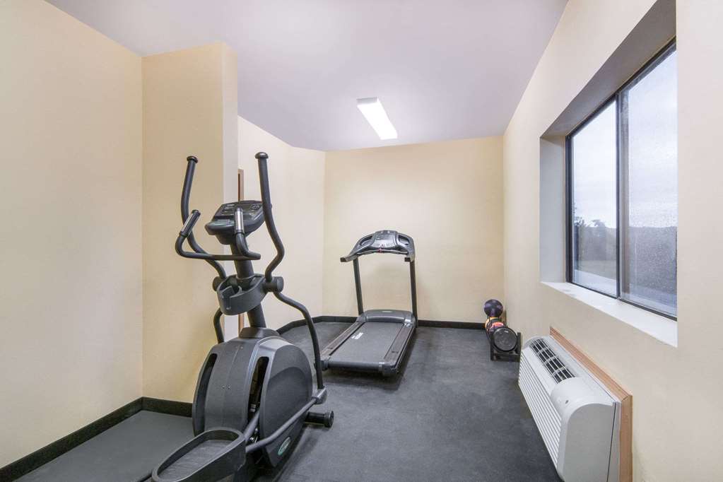 Days Inn Baytown East - thumb 13