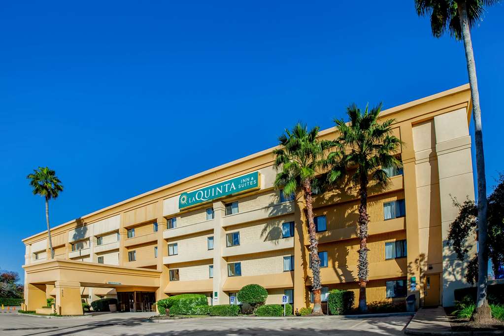 La Quinta Inn Houston Baytown East - thumb 0
