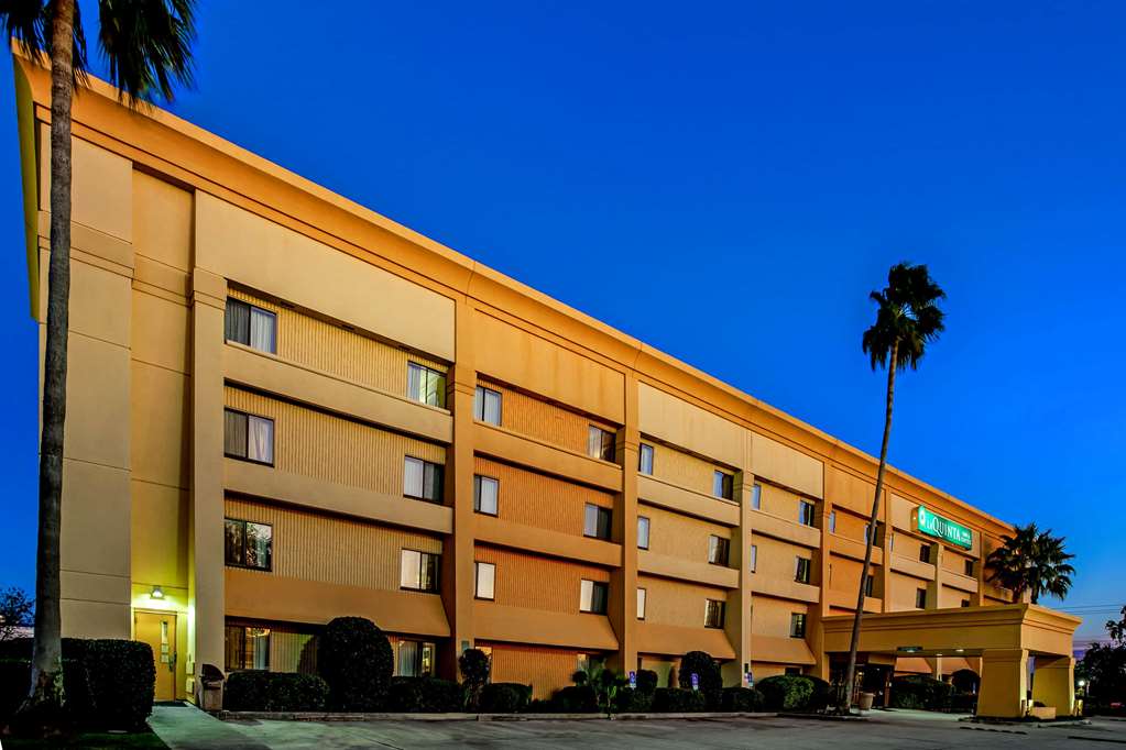 La Quinta Inn Houston Baytown East - thumb 3