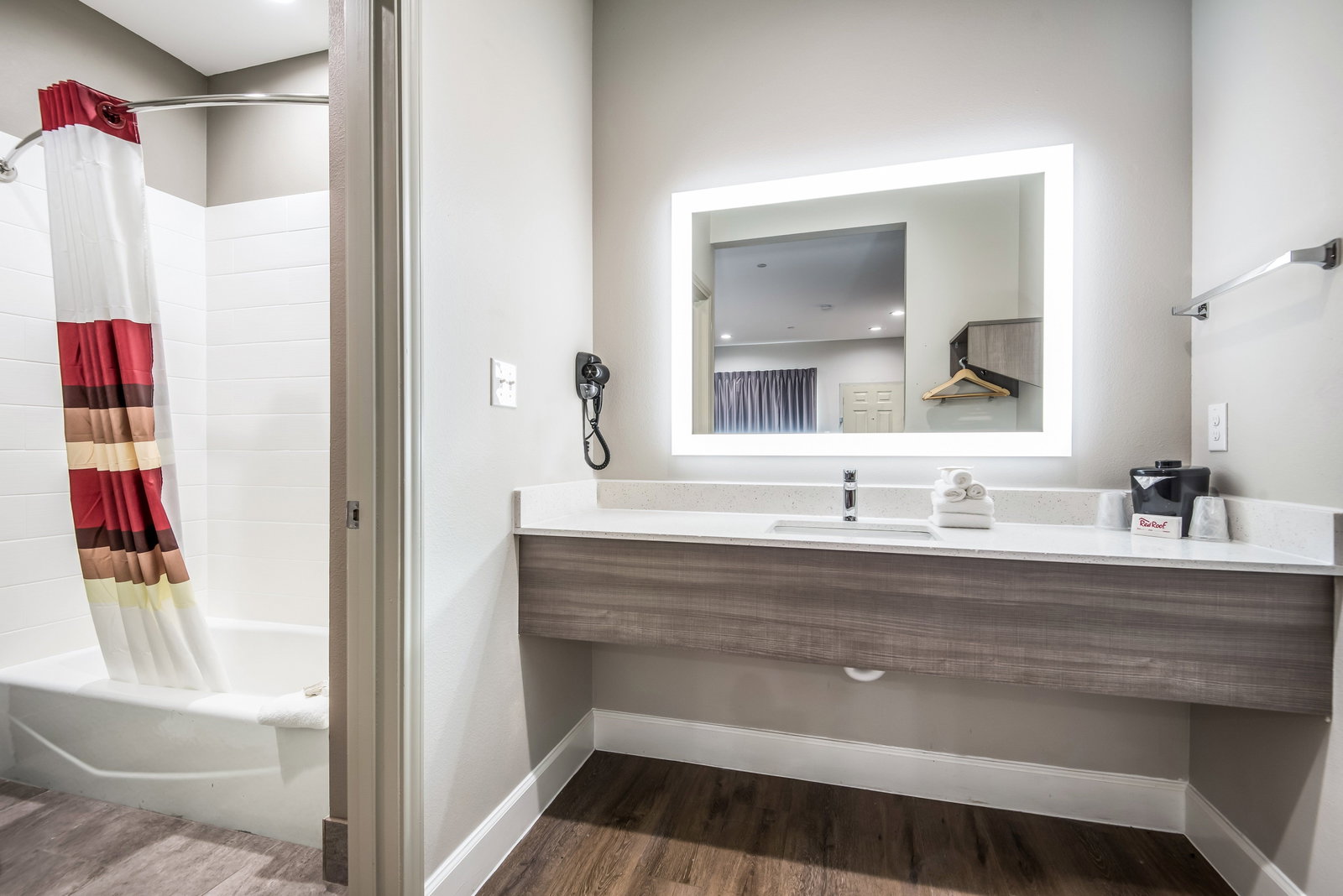 Red Roof Inn Baytown - thumb 10