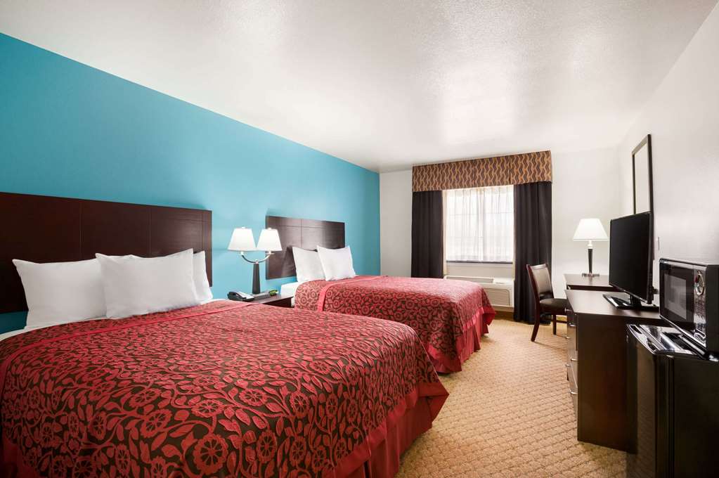 Days Inn & Suites Conroe North - thumb 4