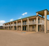 Econo Lodge - Accommodation Rooms