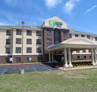 Holiday Inn Express Hotel  Suites - Accommodation Rooms
