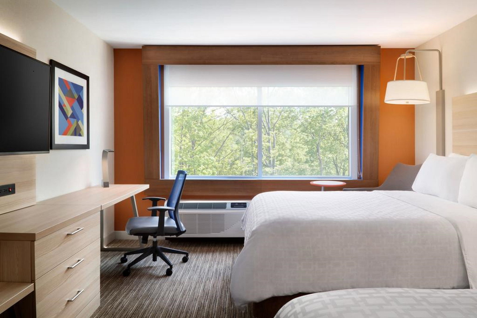 Holiday Inn Express Hotel & Suites - thumb 2