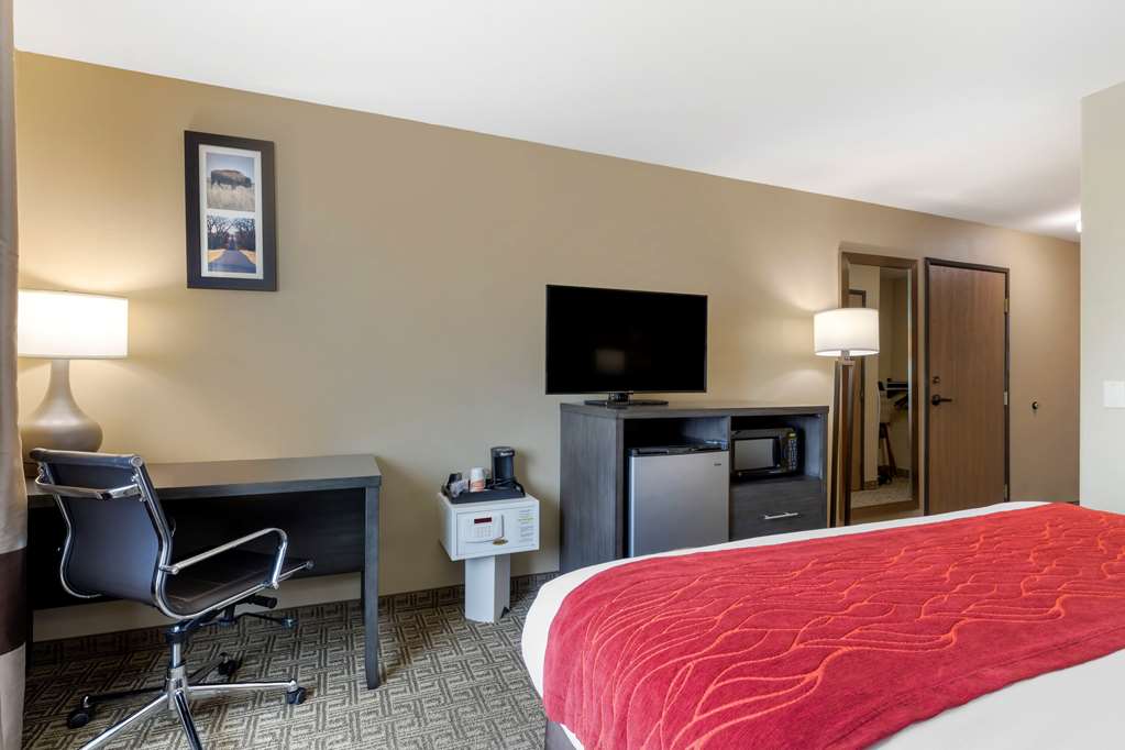 Comfort Inn & Suites - thumb 5