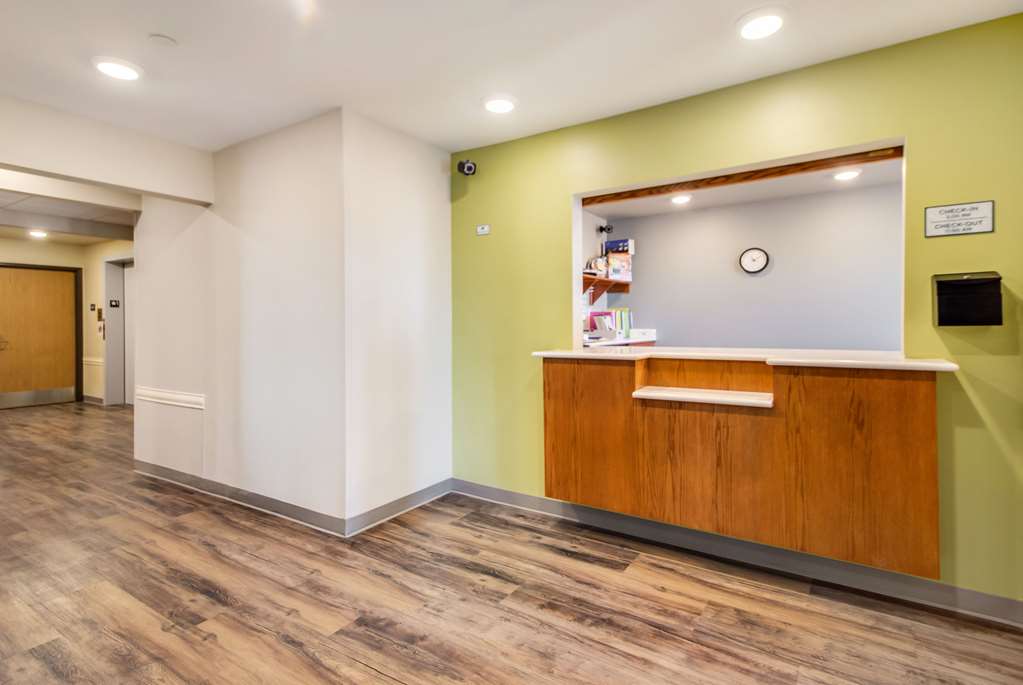 Econo Lodge Burlington - thumb 3