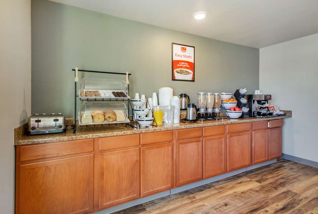 Econo Lodge Burlington - thumb 10