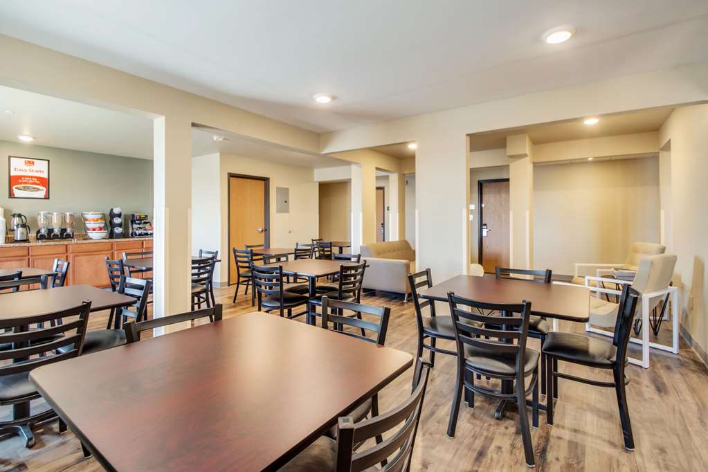 Econo Lodge Burlington - thumb 11