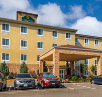 La Quinta Inn  Suites Auburn - Accommodation Rooms