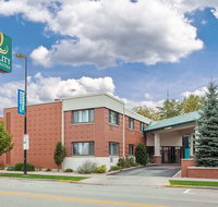 Quality Inn  Suites Green Bay - Accommodation Rooms