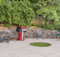 Days Inn  Suites Green Bay - Accommodation Rooms