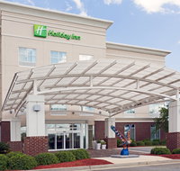 Holiday Inn Statesboro-University Area - Accommodation Rooms