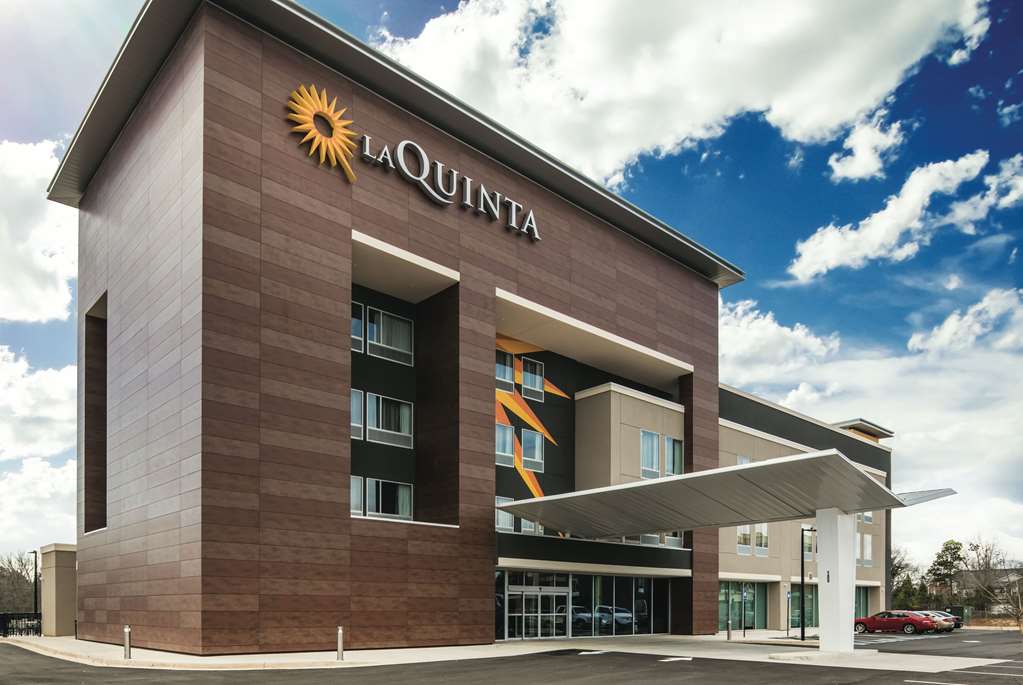 La Quinta Inn & Suites McDonough - thumb 1