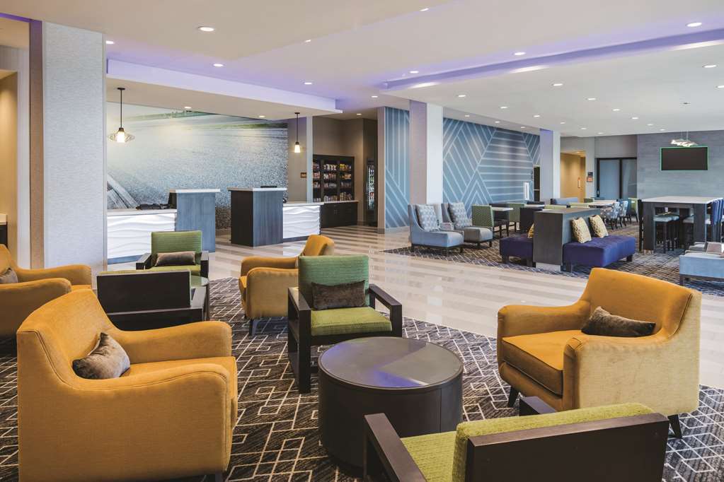 La Quinta Inn & Suites McDonough - thumb 3