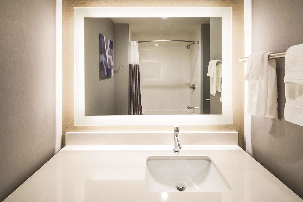 La Quinta Inn & Suites McDonough - thumb 5