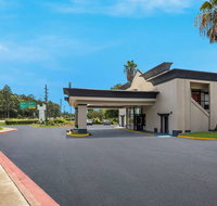 Quality Inn - Accommodation Rooms
