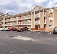 HomeTowne Studios Gainesville - Accommodation Rooms