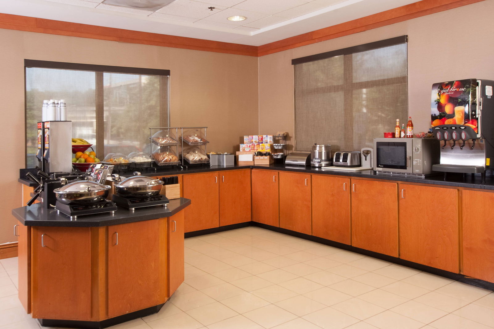Fairfield Inn & Suites Atlanta Airport - thumb 9