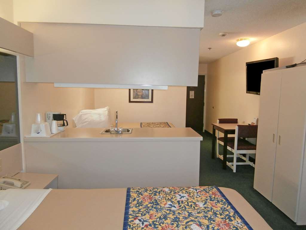 Americas Best Value Inn - thumb 9