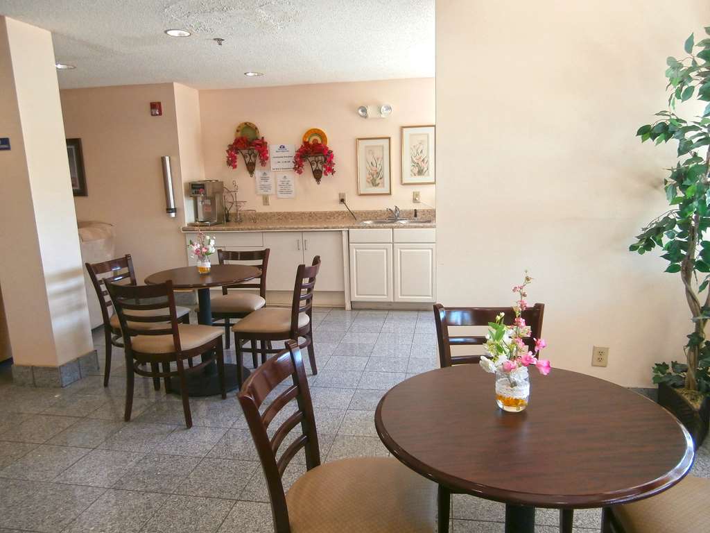 Americas Best Value Inn - thumb 10