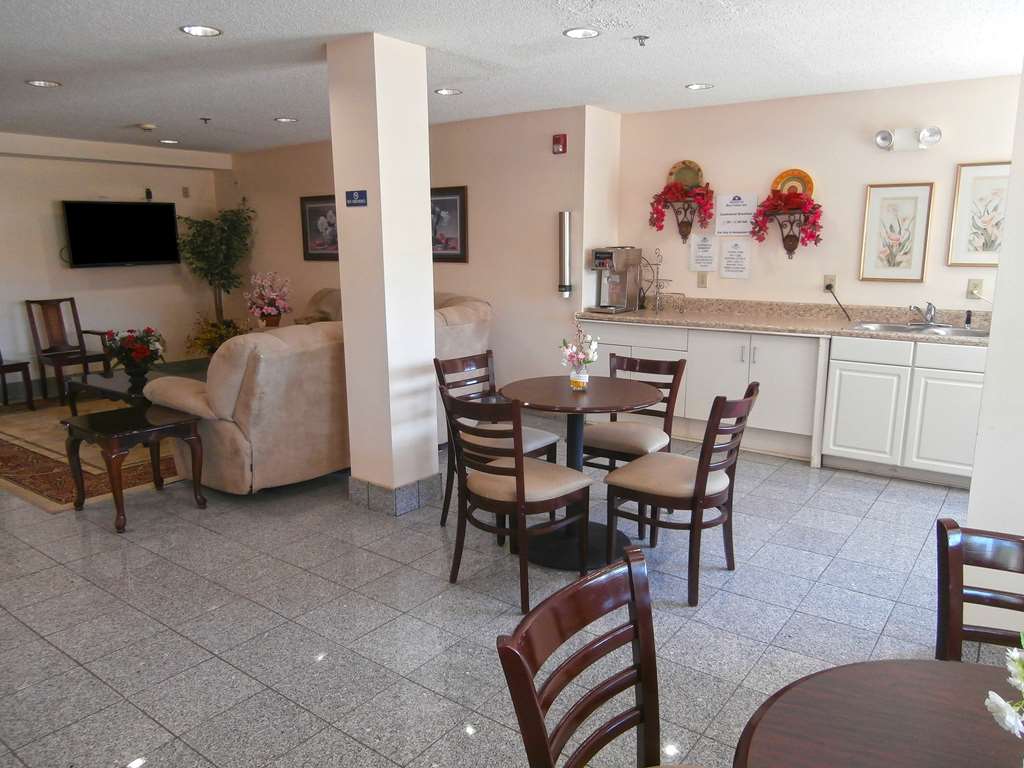 Americas Best Value Inn - thumb 11
