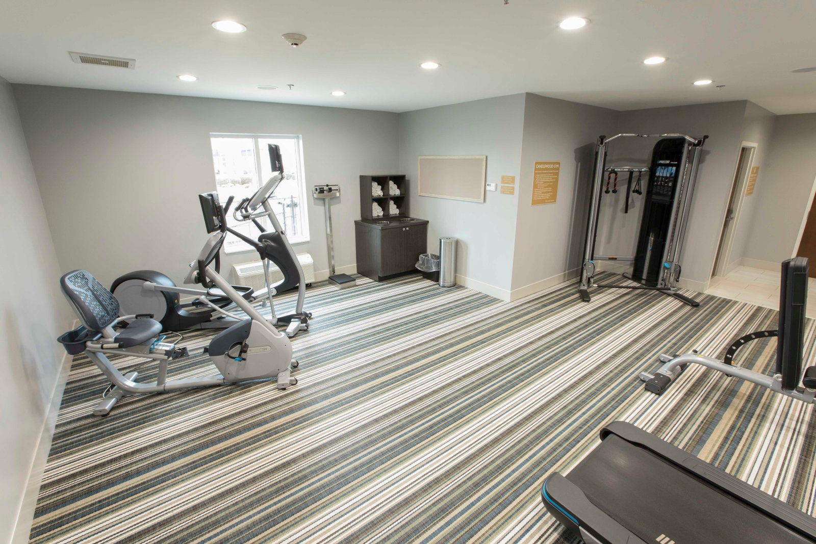Candlewood Suites McDonough - thumb 14