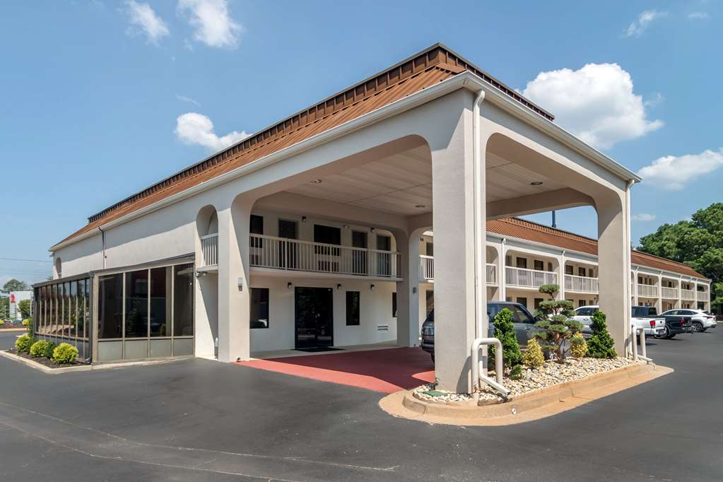 Quality Inn McDonough - thumb 1