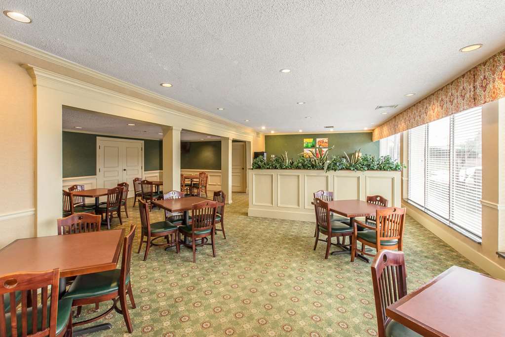 Quality Inn & Suites Conf Ctr - thumb 11