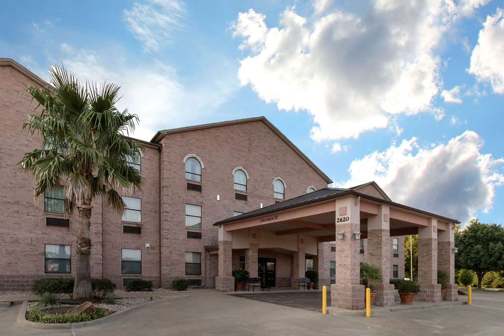 Quality Inn - thumb 0