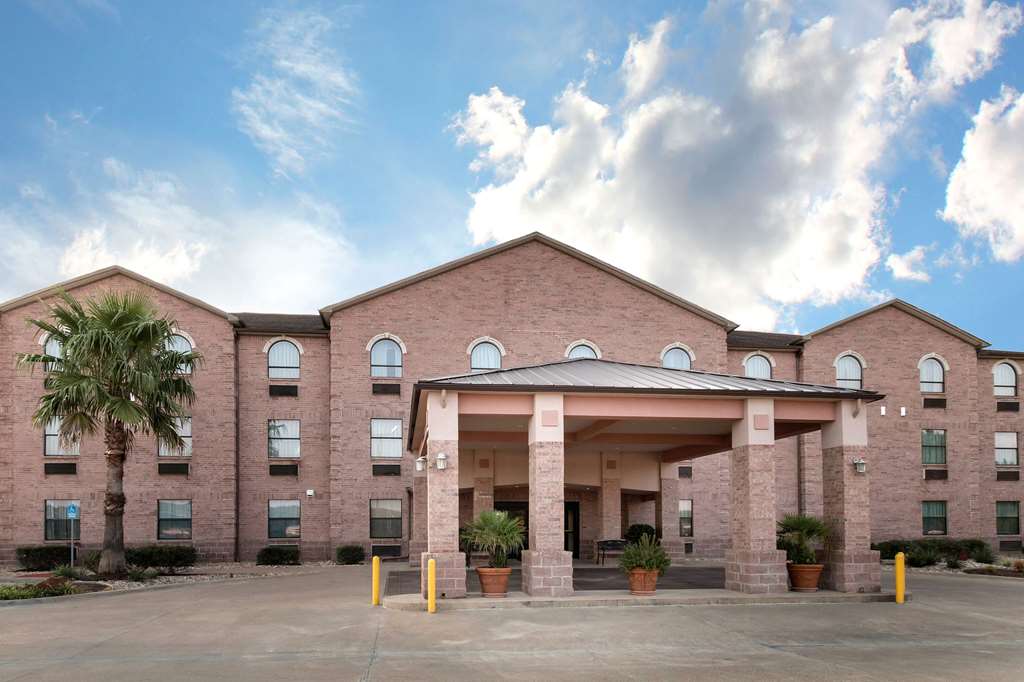 Quality Inn - thumb 2