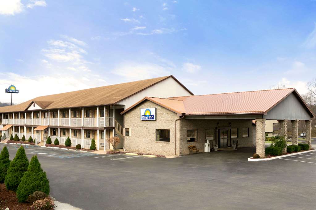 Days Inn Huntington - thumb 0