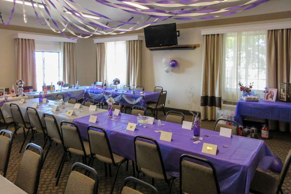 Comfort Inn & Suites - thumb 8