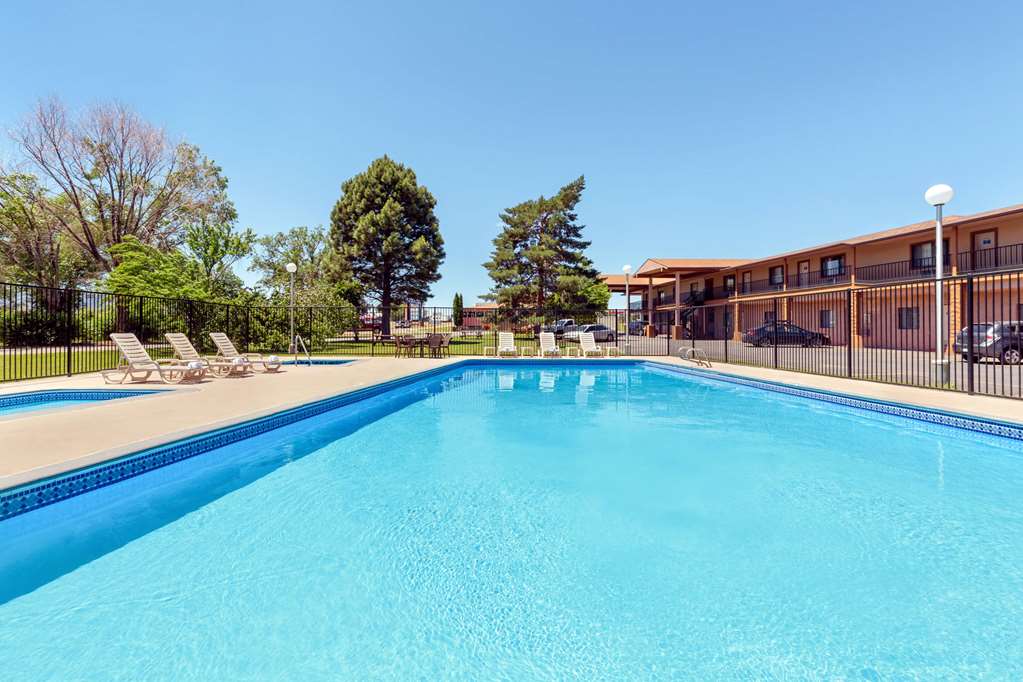 Days Inn Cortez - thumb 10