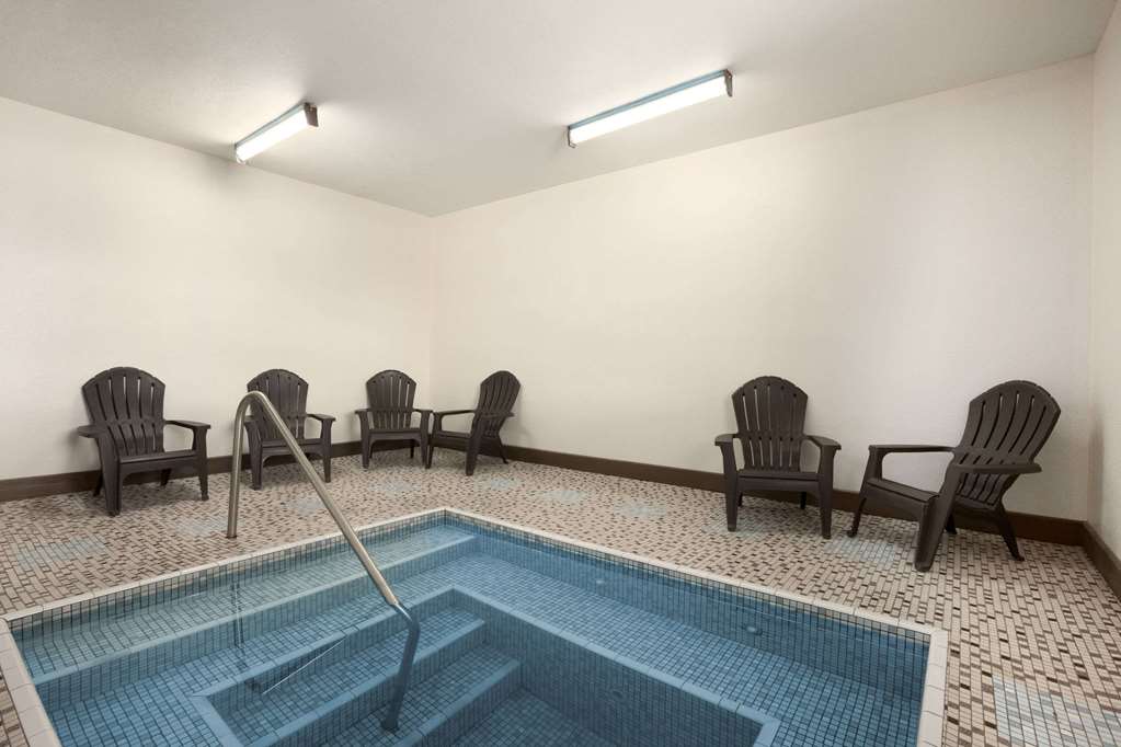 Days Inn Cortez - thumb 16