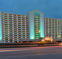 Radisson Suite Hotel Oceanfront - Accommodation Rooms