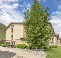 Glenwood Suites Ascend Collection Hotel - Accommodation Rooms