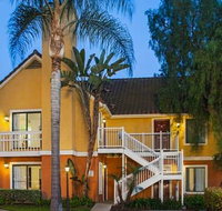 Clementine Hotel  Suites - Accommodation Rooms