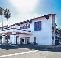 Motel 6 Ontario - Accommodation Rooms