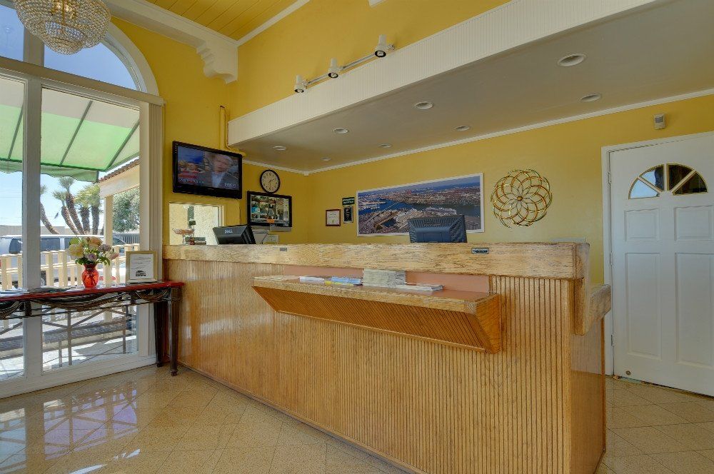 Vagabond Inn San Pedro - thumb 1