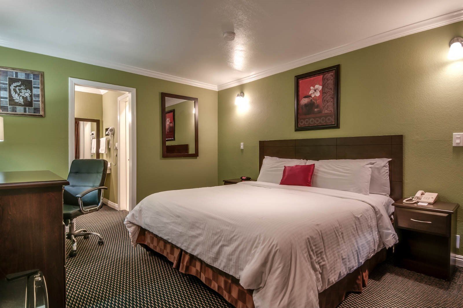 Vagabond Inn San Pedro - thumb 2