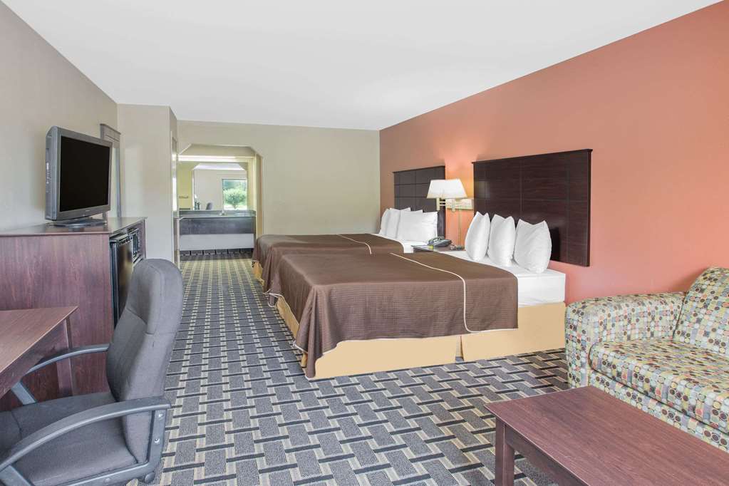 Days Inn & Suites Pine Bluff - thumb 10