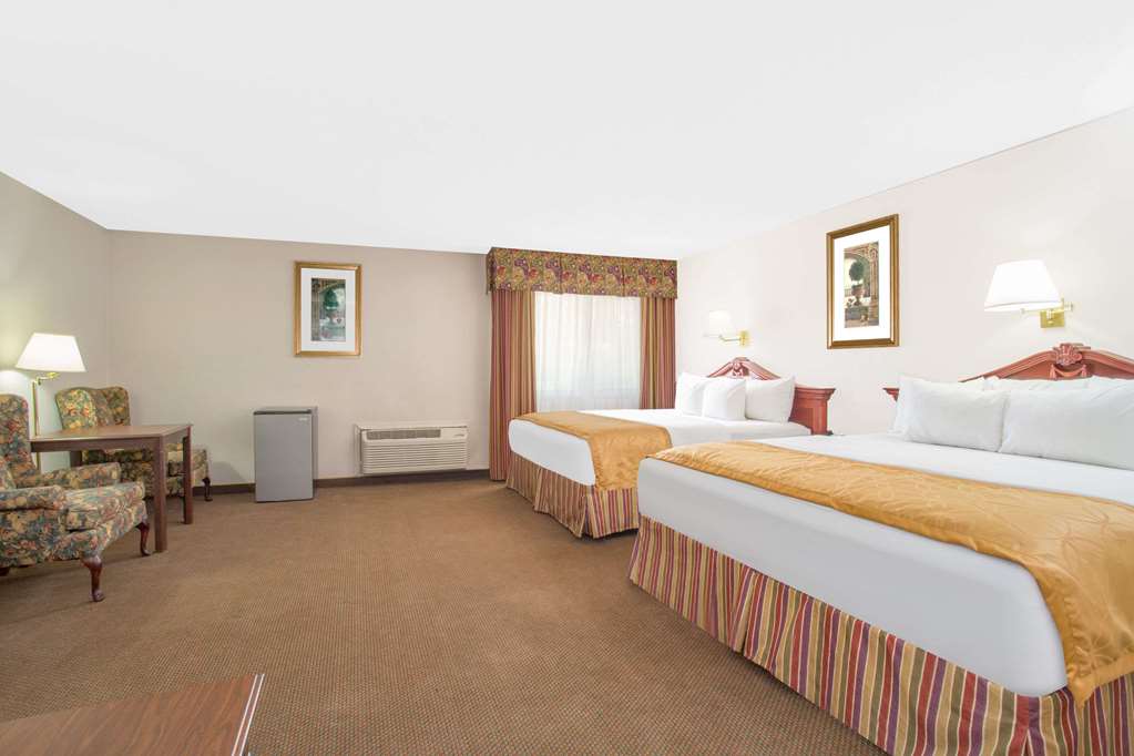 Days Inn & Suites Red Rock-Gallup - thumb 14