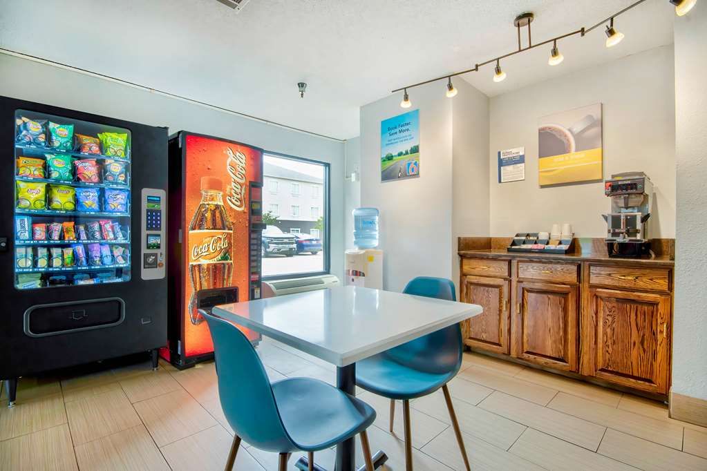 Motel 6 Abbeville - thumb 3