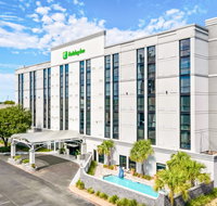 Holiday Inn Alexandria Downtown - Accommodation Rooms