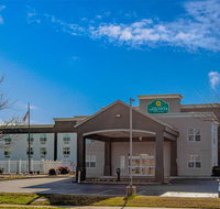La Quinta Inn  Suites Lexington Park - Accommodation Rooms