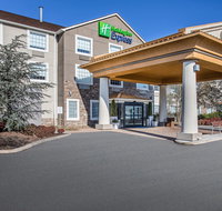 Holiday Inn Express Knoxville Airport - Accommodation Rooms