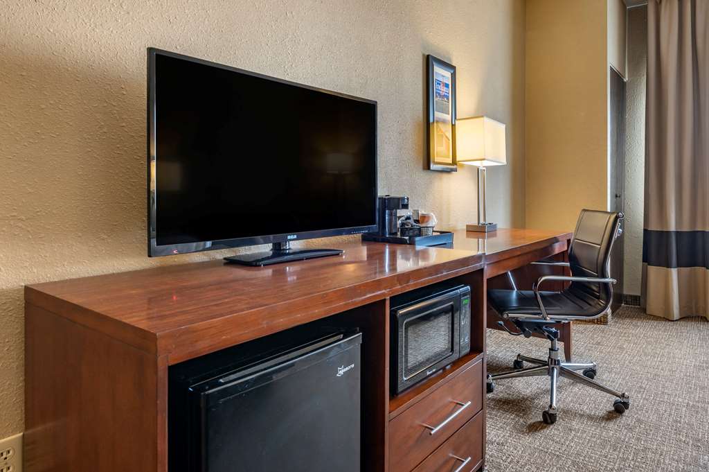 Comfort Inn - thumb 8