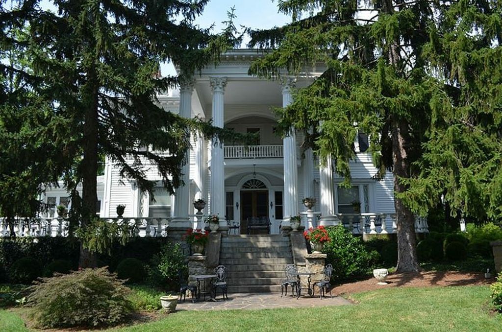 Albemarle Inn - thumb 0