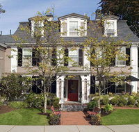Concord's Colonial Inn - Accommodation Rooms