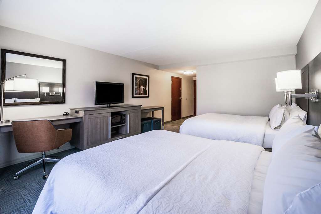 Hampton Inn Clifton Park - thumb 16